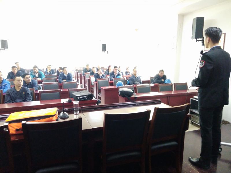 
				   
					黃河同力組織開展2019年消防安全、職業(yè)衛(wèi)生及廠區(qū)雙重預(yù)防體系建設(shè)知識(shí)培訓(xùn)
				 